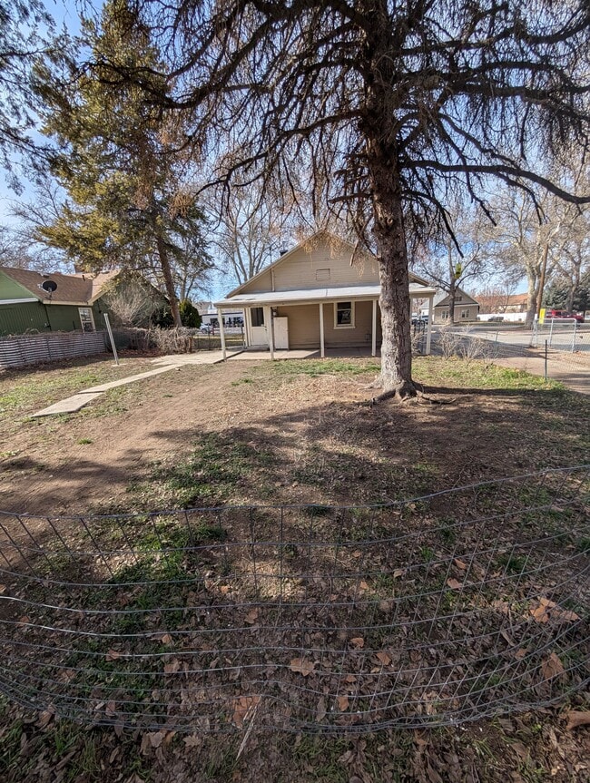 Building Photo - 346 N Main St