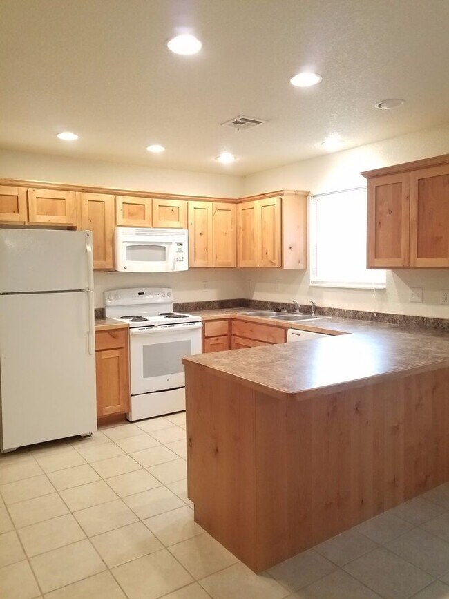 Foto del edificio - 306 S. Elm Duplex