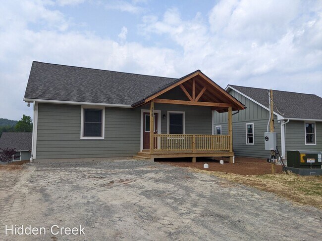 Building Photo - 2 br, 2.5 bath House - 162 Morgan Place
