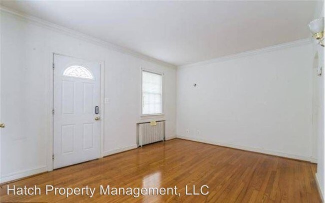 Building Photo - 4027-4016 16th St S