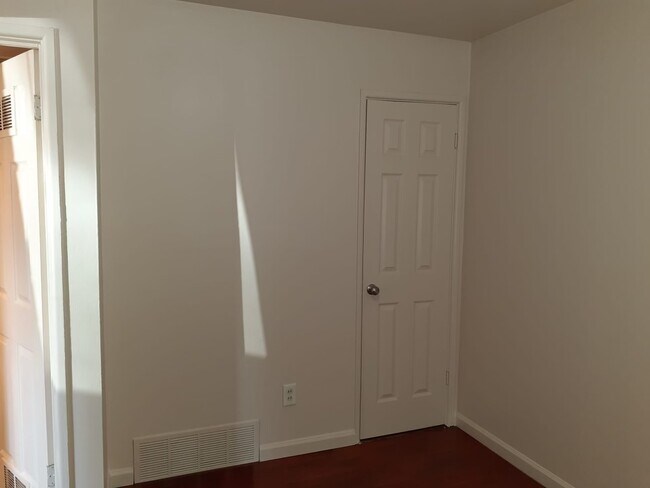 Foto del edificio - 2514 Telegraph Rd