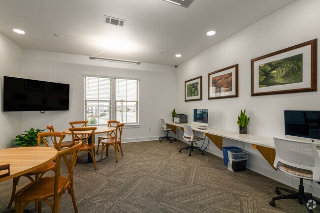 Centro de negocios - Cypress Creek Stoney Ridge