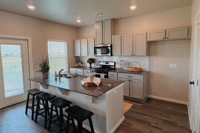 Foto del edificio - Townhome For Rent NW OKC!