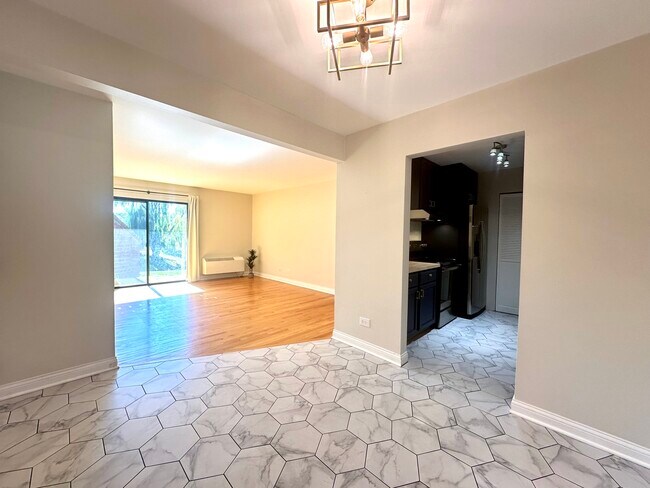 Foto del edificio - 920 N Lakeside Dr