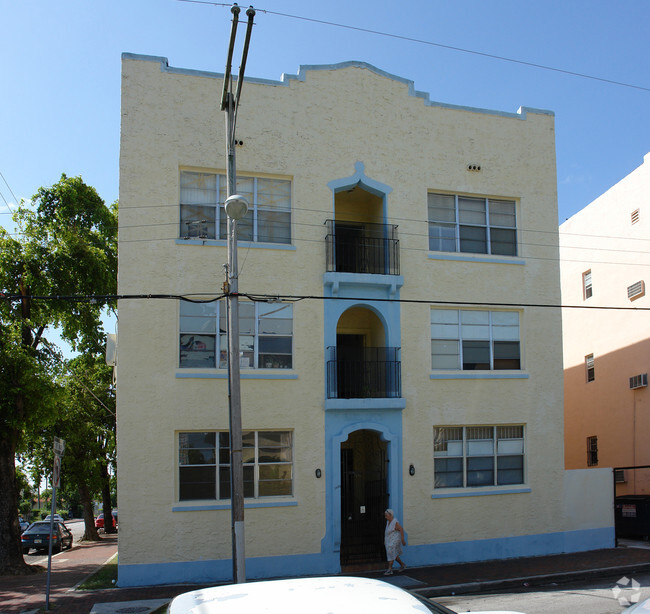 Building Photo - Earl Apartments