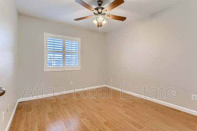 Foto del edificio - 3749 Gallowtree Ave