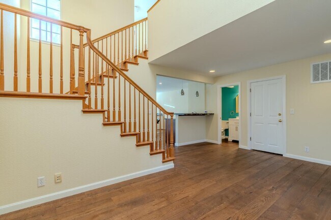 Foto del edificio - 350 6th St