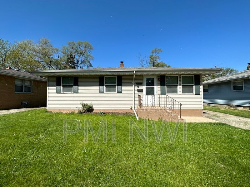 Foto principal - 4972 Vermont St