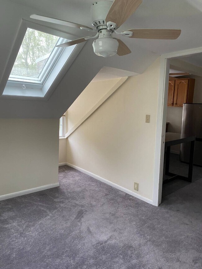 Foto del edificio - 215 Kings Ferry Rd