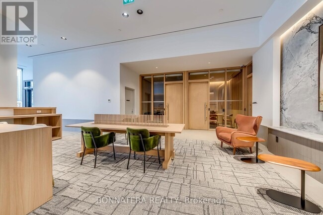 Building Photo - 395 Square One Dr