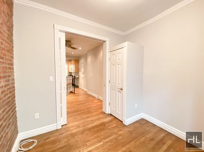 Building Photo - Barrow Street