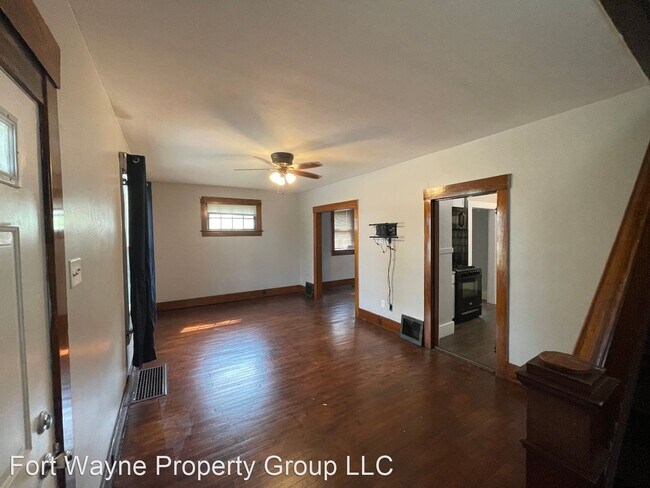 Building Photo - 3 br, 1 bath House - 1722 Maumee Ave