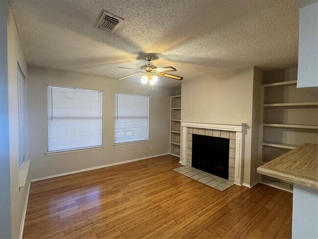 Building Photo - 2907 Jadewood Ct