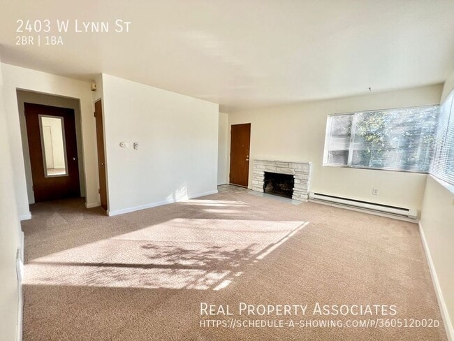 Building Photo - 2403 W Lynn St