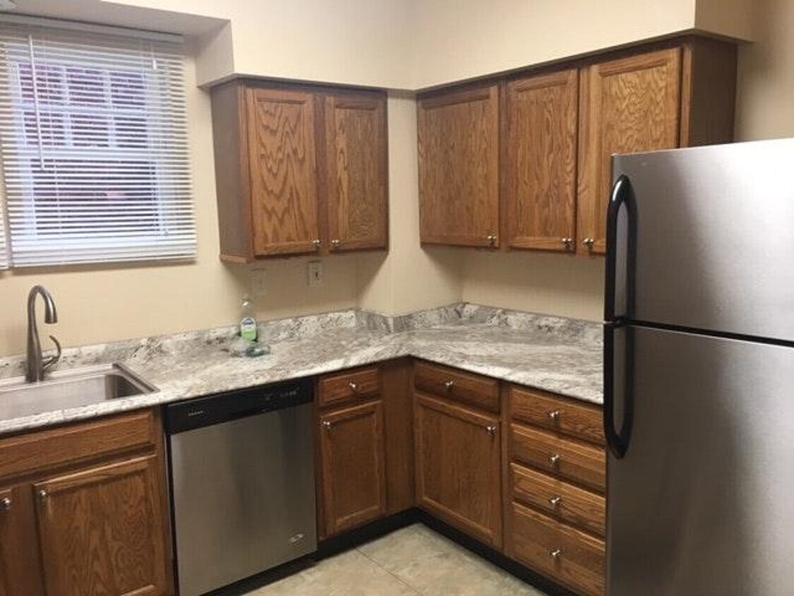 6637 Dalzell Plz, Pittsburgh, PA 15217 Townhouse for Rent in