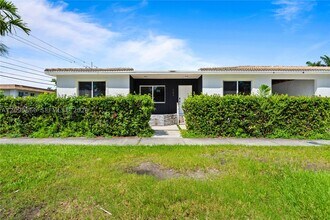 Building Photo - 580 Lee Dr