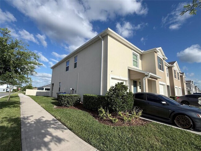 Foto del edificio - 2354 Tay Wes Dr