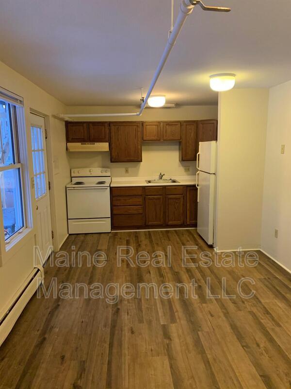 2412 Western Ave Unit Apt. D, Newburgh, ME 04444 Condo for Rent in