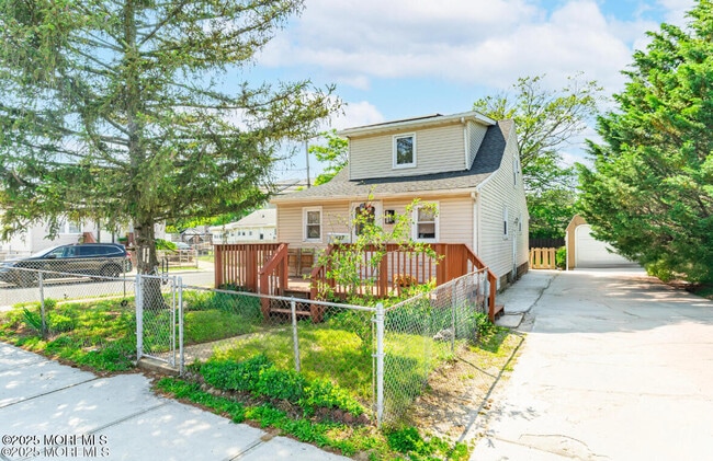 Building Photo - 137 Seabreeze Way