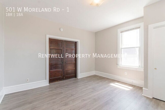 Building Photo - 501 W Moreland Rd
