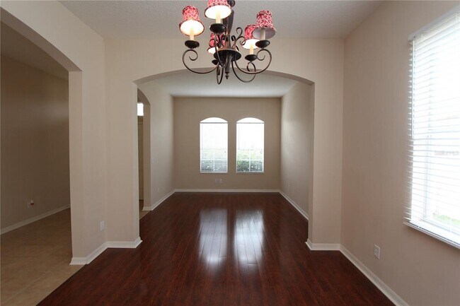 Foto del edificio - 16326 Bridgelawn Ave