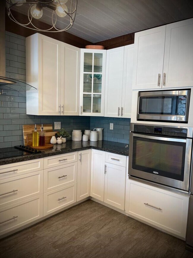 Foto del edificio - 605 Kensington Pl