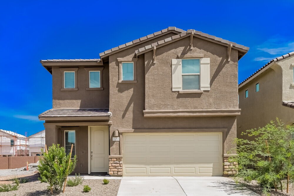 Foto principal - 11215 S Weismann Dr