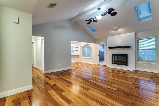 Foto del edificio - 3019 Panhandle Dr