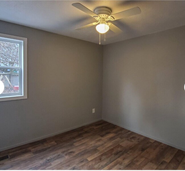 125 S Main St, Iola, WI 54945 Townhouse for Rent in Iola, WI