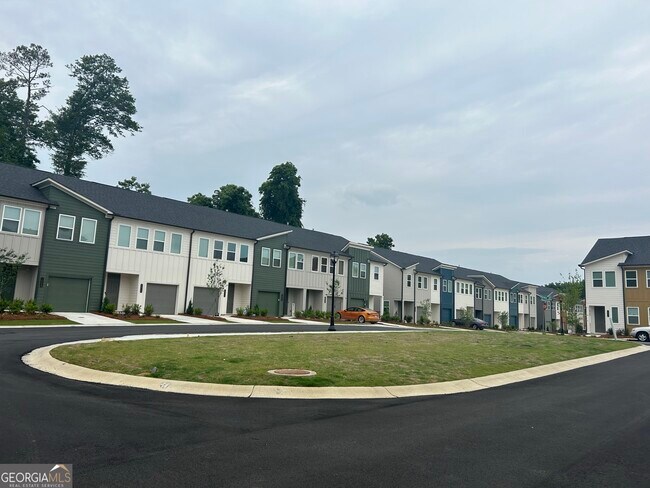 Foto del edificio - 1505 Layton Ln NW