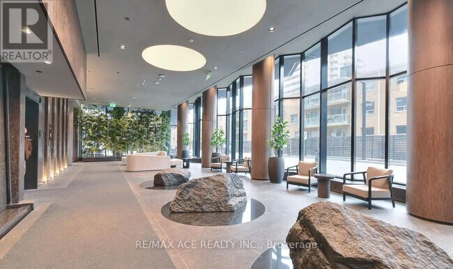 Photo du bâtiment - 110 Broadway Ave