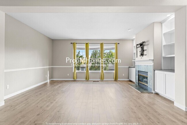 Building Photo - Spacious Townhome in SW Gresham - Where Urban Meets Rural!
