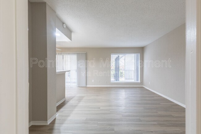 Building Photo - 2204 Ridgmar Plaza