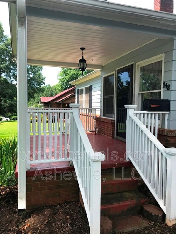 Building Photo - 148 Briarwood Ln