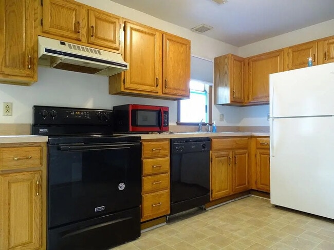 Building Photo - 219 N Market St