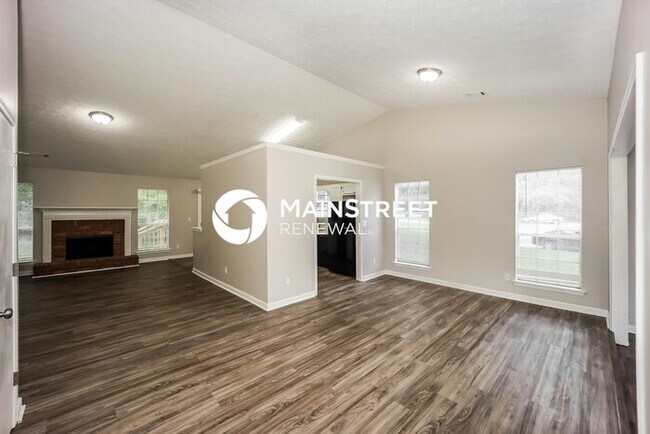 Building Photo - 3 Bedroom Pet-Friendly Home in Atlanta, GA with Main Street Renewal