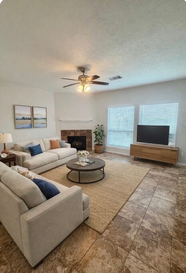 Foto del edificio - 11830 Oakner Dr