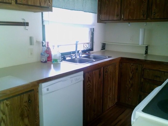 Building Photo - Galena Mobile Home