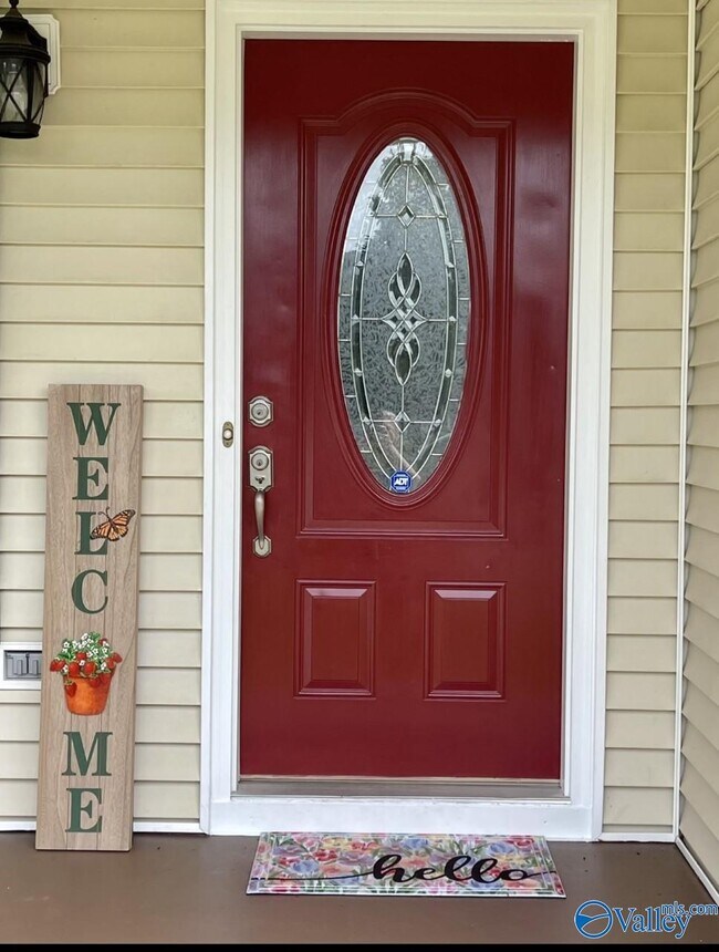 Foto del edificio - 140 Teal Park Ln