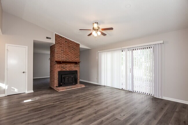 Foto del edificio - 5422 Doverstone Ct