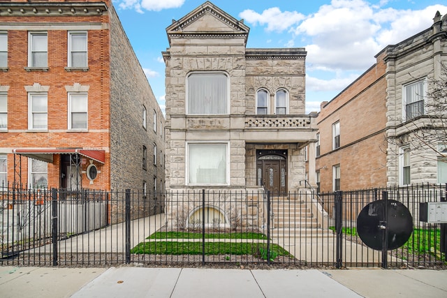 Building Photo - 1660 S Millard Ave