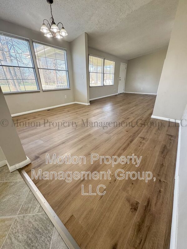 Building Photo - 21 Amy Ln