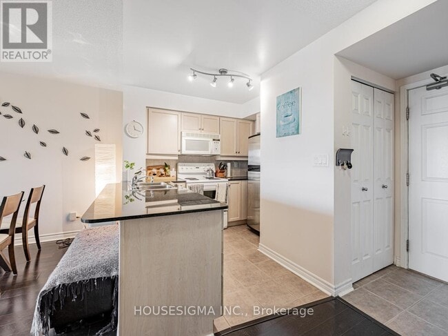 Photo du bâtiment - 19 Barberry Pl