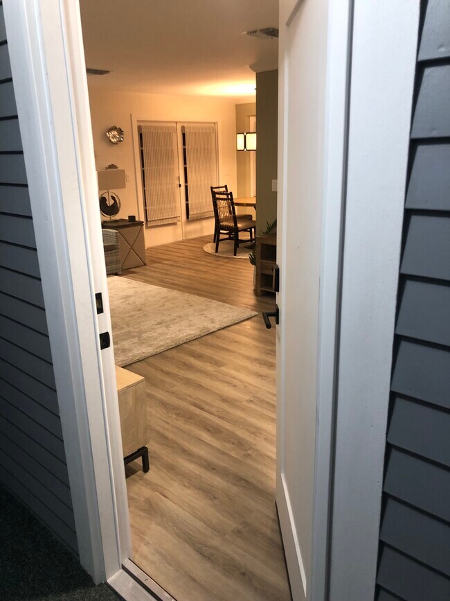 Entrance - 855 N Indian River Dr