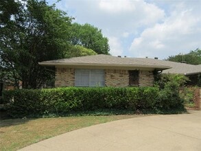 Building Photo - 6639 Del Norte Ln