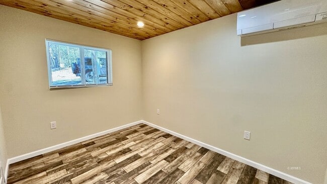 Building Photo - 54705 Pine Crest Ave