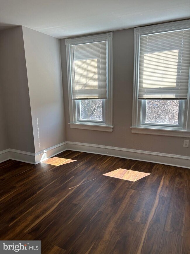 Foto del edificio - 6633 Torresdale Ave