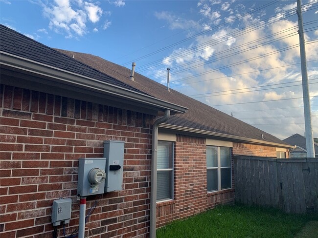 Building Photo - 13110 Imperial Shore Dr
