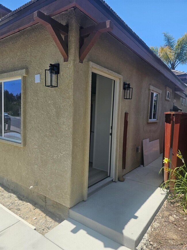Foto del edificio - 516 Peach Way