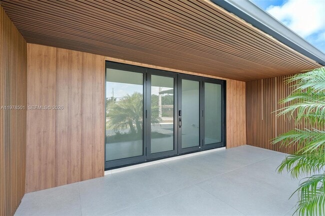 Foto del edificio - 4000 N Circle Dr